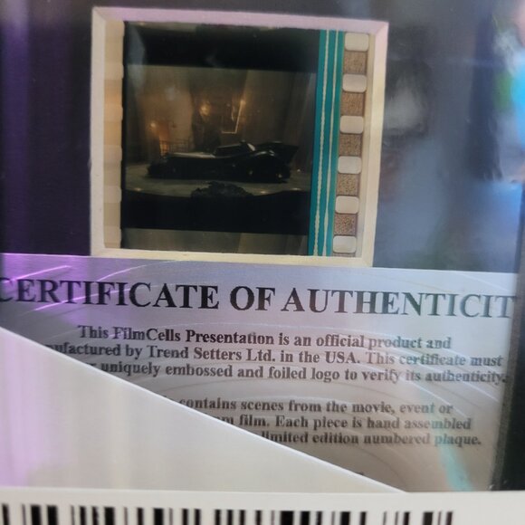 DC Comics – The Flash  7” x 5” MiniCell - Picture 9 of 9